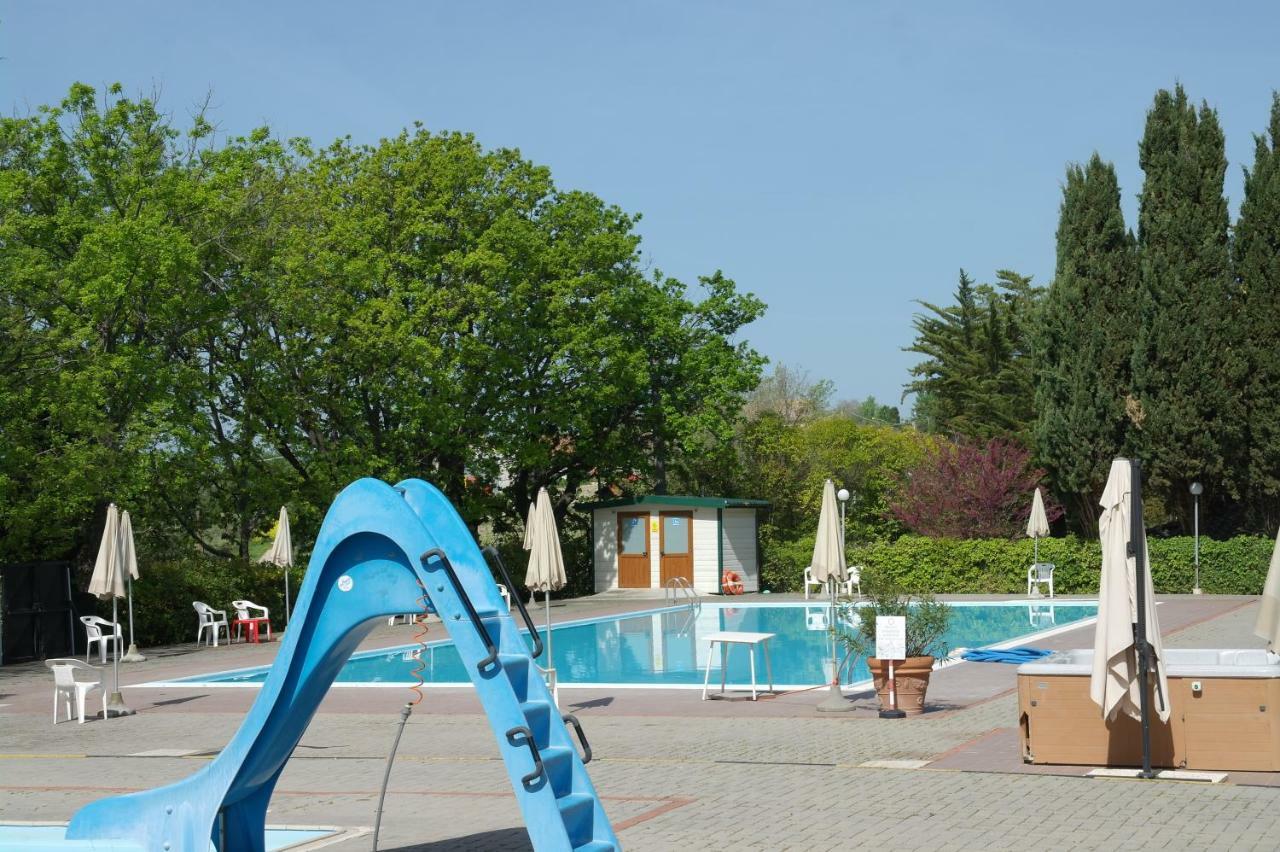 Camping Village Mar Y Sierra San Costanzo Zewnętrze zdjęcie
